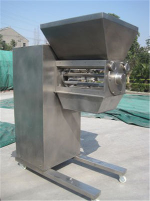 Καμία νεκρή ταλαντεμένος Granulator γωνίας YK 20kg/H μηχανή